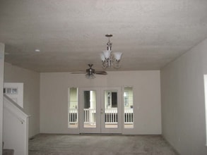 248 Hiatt Ln in Central Point, OR - Building Photo - Building Photo