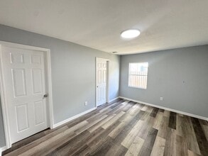 4850 16th St in Zephyrhills, FL - Building Photo - Building Photo