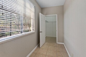 2649 Center Ct Dr in Weston, FL - Building Photo - Building Photo