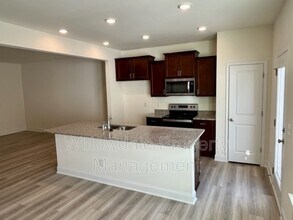 737 Rdg Clf Ln in Zebulon, NC - Building Photo - Building Photo