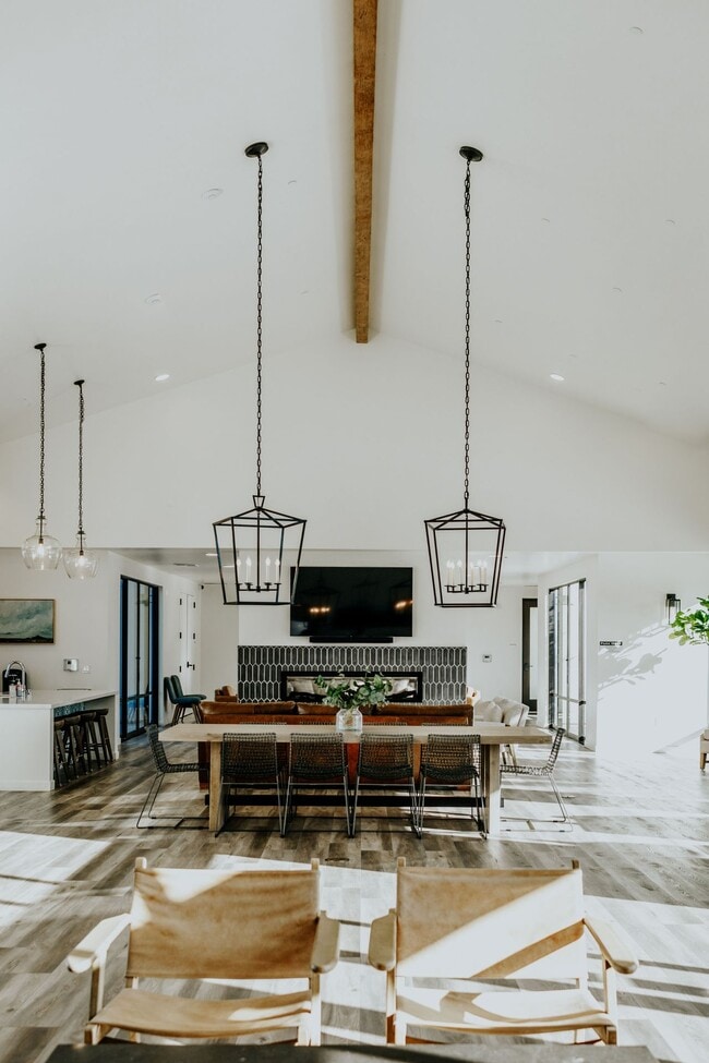 Park West at Stockdale River Ranch in Bakersfield, CA - Foto de edificio - Building Photo