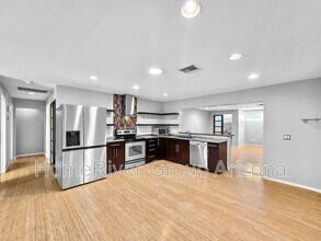 7613 E Minnezona Ave in Scottsdale, AZ - Building Photo - Building Photo