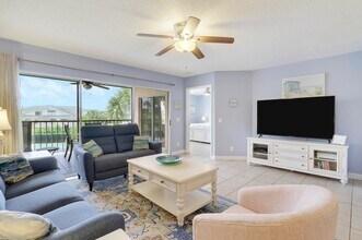 275 Palm Ave, Unit A302 in Jupiter, FL - Building Photo - Building Photo
