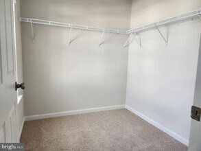 212 Caterpillar Dr in Luray, VA - Building Photo - Building Photo