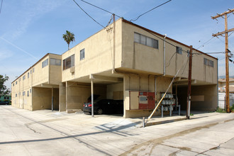 1012 Elm Ave in Glendale, CA - Building Photo - Building Photo