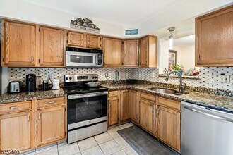 5 Honiss Pl in Newark, NJ - Building Photo - Building Photo