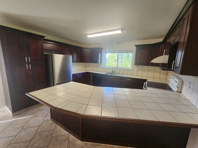 1301-1305 Mitchell Ave in Blaine, WA - Building Photo - Building Photo