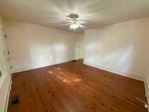 530 Nantahala Ave, Unit 530 in Athens, GA - Foto de edificio - Building Photo