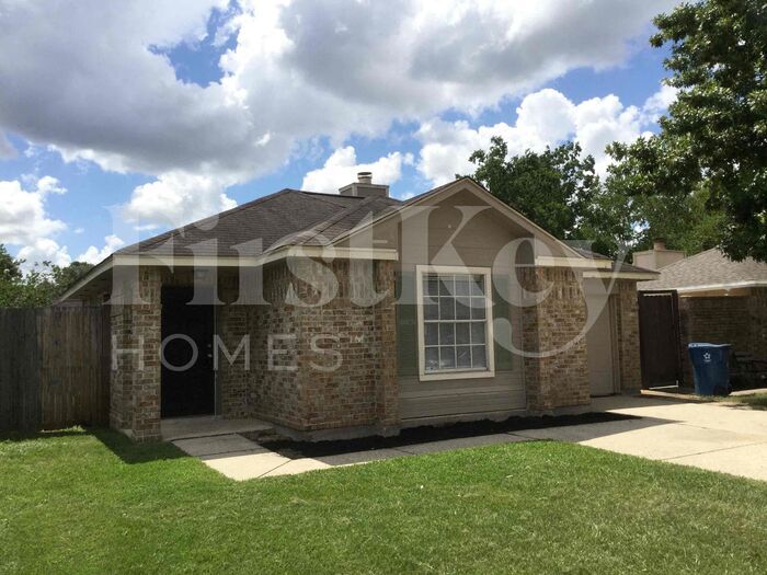 2542 Spring Dusk Dr in Spring, TX - Building Photo