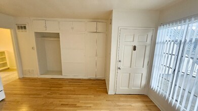 4221 Los Feliz Blvd in Los Angeles, CA - Building Photo - Building Photo