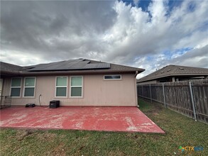 241 Cobble Stone Ct in Victoria, TX - Building Photo - Building Photo