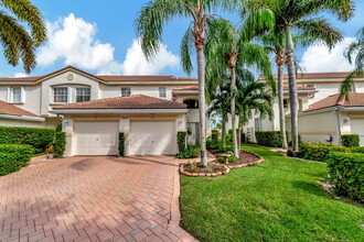 7942 Laina Ln in Boynton Beach, FL - Building Photo - Building Photo