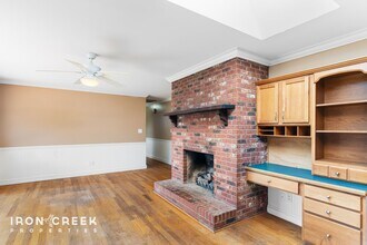 34 W Oakview Rd in Asheville, NC - Building Photo - Building Photo