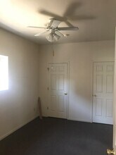 905 W Eagle Pass St in Alpine, TX - Building Photo - Building Photo