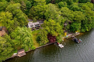 21 Echo Dr in New Milford, CT - Building Photo - Building Photo