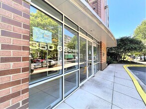 350 G St SW in Washington, DC - Building Photo - Building Photo
