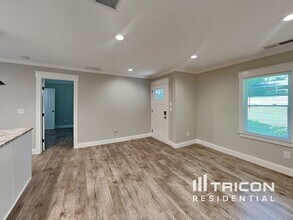 2077 Sandtown Rd SW in Marietta, GA - Building Photo - Building Photo