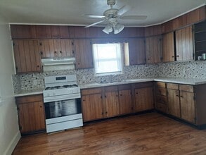 430 W Galena Ave in Freeport, IL - Building Photo - Building Photo