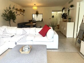 2500 Presidential Way in West Palm Beach, FL - Building Photo - Building Photo