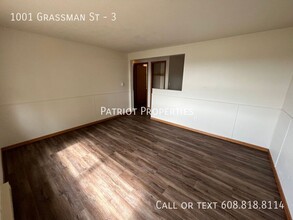 1001 Grassman St-Unit -3 in Tomah, WI - Building Photo - Building Photo