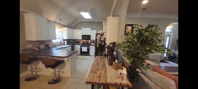 property at 2525 Brookhaven Dr