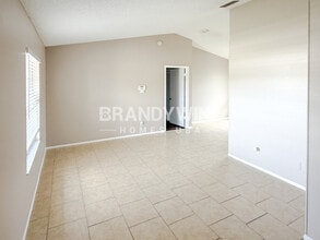 7108 Steffie Ln in Orlando, FL - Foto de edificio - Building Photo