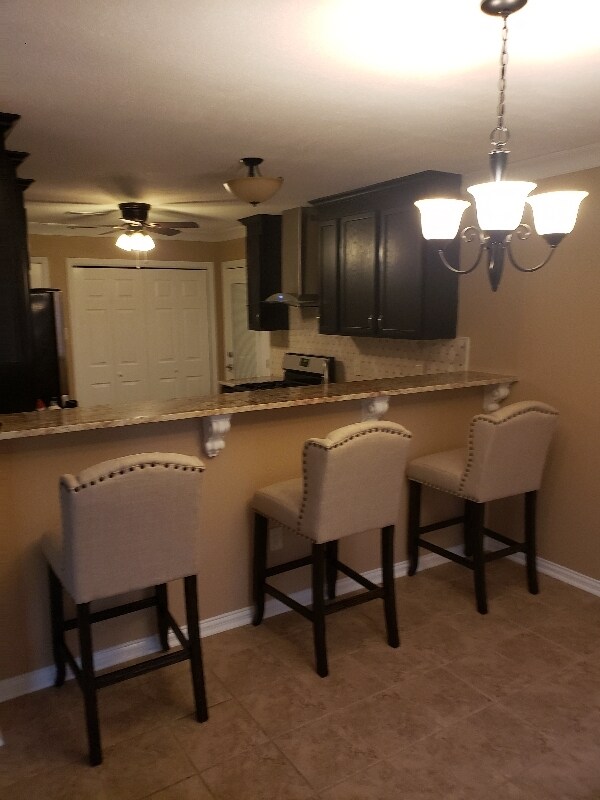 1702 N 8th St in Orange, TX - Foto de edificio - Building Photo