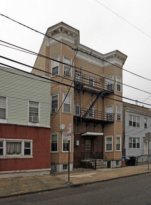 77-79 Sherman Ave in Jersey City, NJ - Building Photo