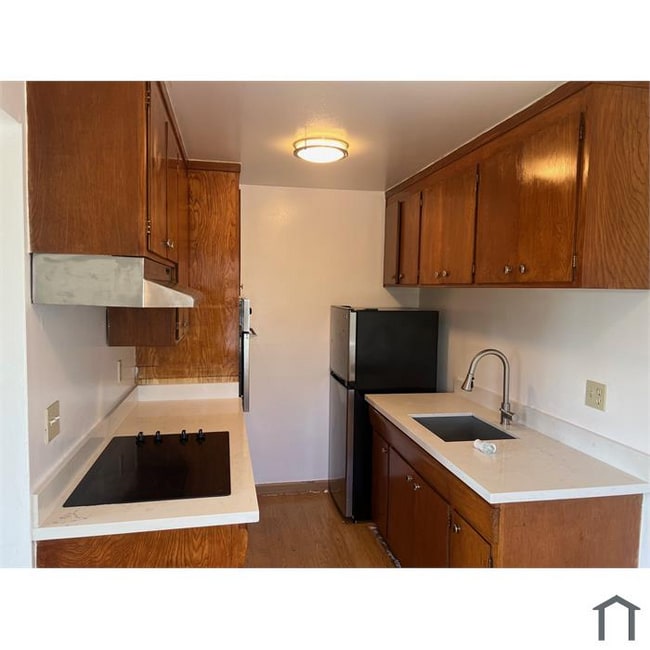 490 Talbert St-Unit -203 in Daly City, CA - Building Photo - Building Photo