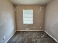 229 W Canterbury Dr photo'
