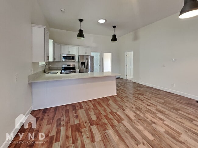 property at 1064 30th St