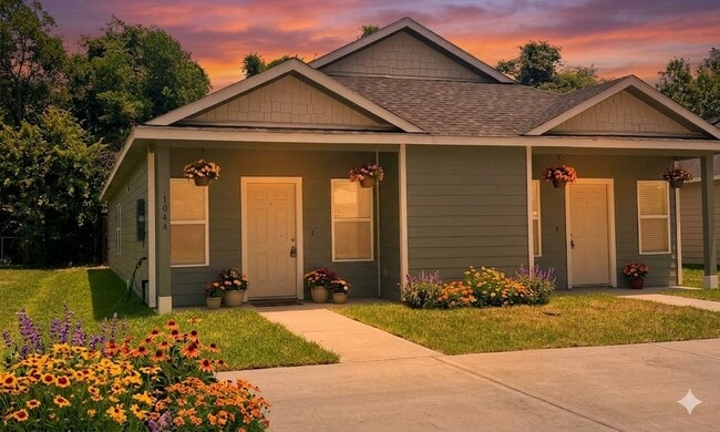 property at 104 Turner Dr