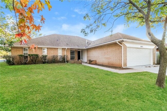 property at 5012 SE 53rd St