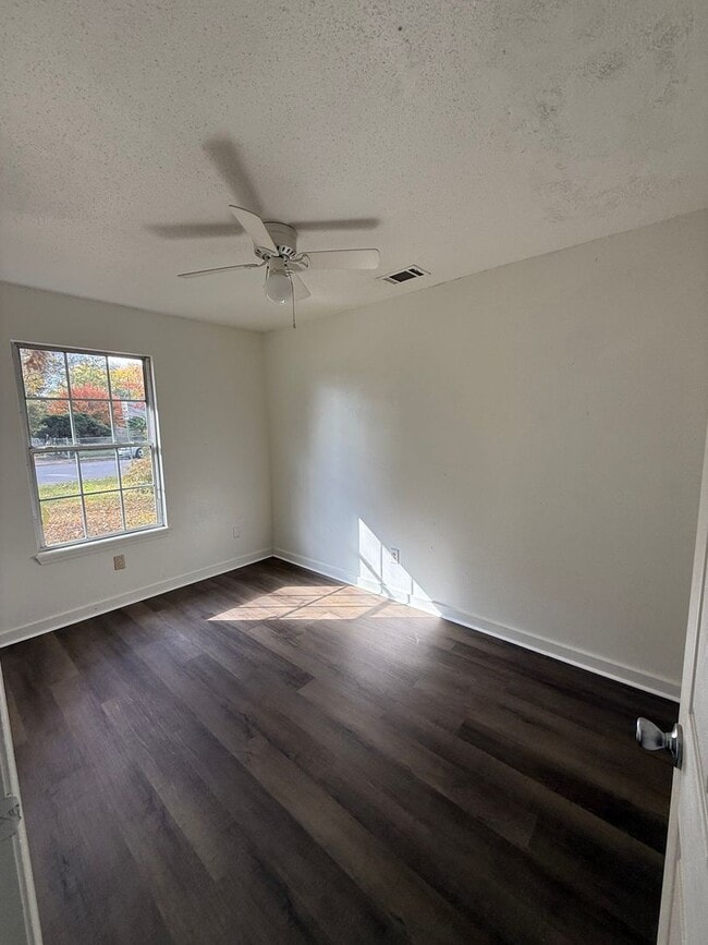 4920 Montgomery Rd in Millington, TN - Building Photo - Building Photo