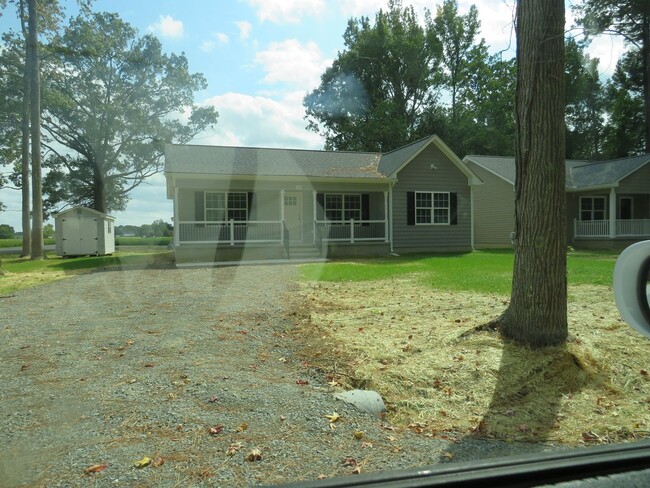 17 Prospect Ave in Hague, VA - Foto de edificio - Building Photo