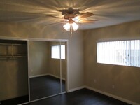 9348 Somerset Blvd, Unit 06 photo'