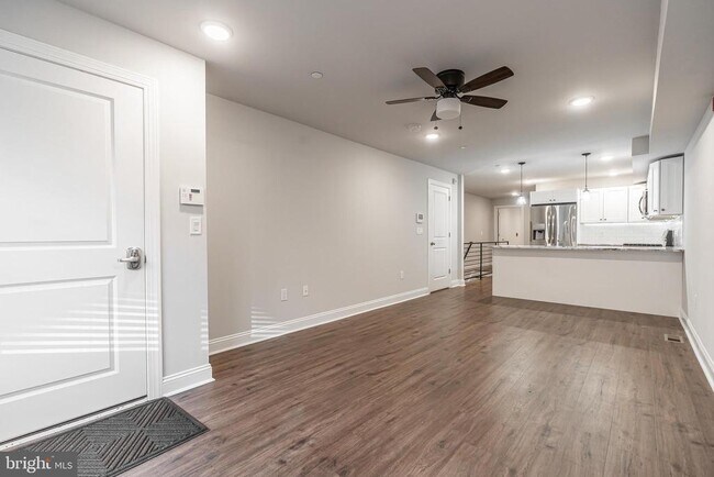 2202 Christian St in Philadelphia, PA - Building Photo - Building Photo