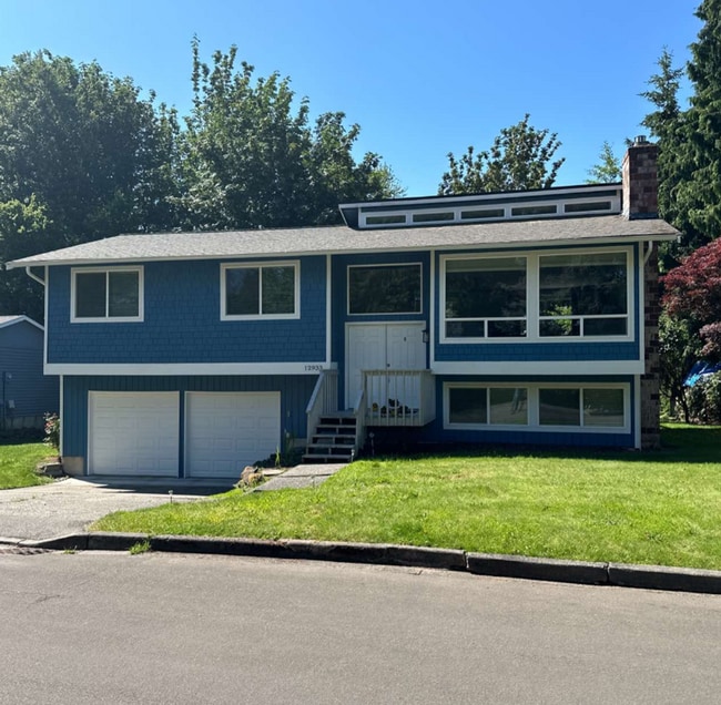property at 12933 NE 128th Pl