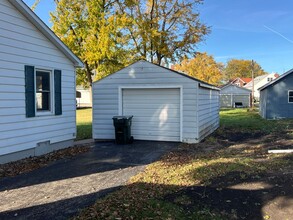 527 W Exchange St in Geneseo, IL - Building Photo - Building Photo