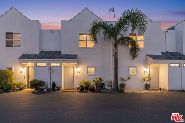 property at 28711 Pacific Coast Hwy