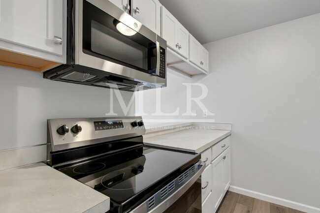 1700 Lake Park Dr SW in Tumwater, WA - Building Photo - Building Photo