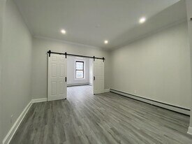 338 2ND St in Jersey City, NJ - Building Photo