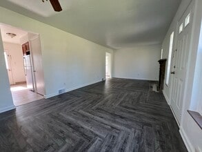 5961 Murdock Ave in Bethel Park, PA - Building Photo - Building Photo