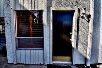 4810 McKinney Ave-Unit -103 in Dallas, TX - Building Photo - Building Photo