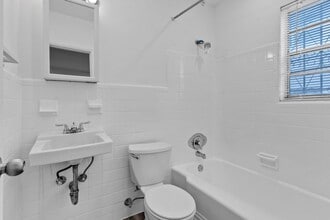 46 NW 62nd St in Miami, FL - Building Photo - Building Photo