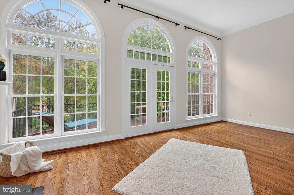 4015 Mansion Dr NW in Washington, DC - Building Photo