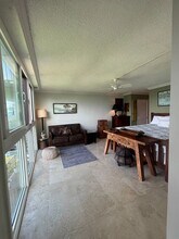 2405 Kalanianaole St in Hilo, HI - Building Photo - Building Photo