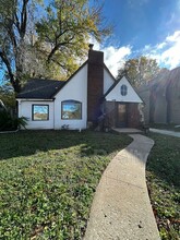 7409 Forest Ave in Kansas City, MO - Foto de edificio - Building Photo