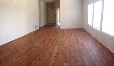 132 Dove Song Dr in Leander, TX - Building Photo - Building Photo