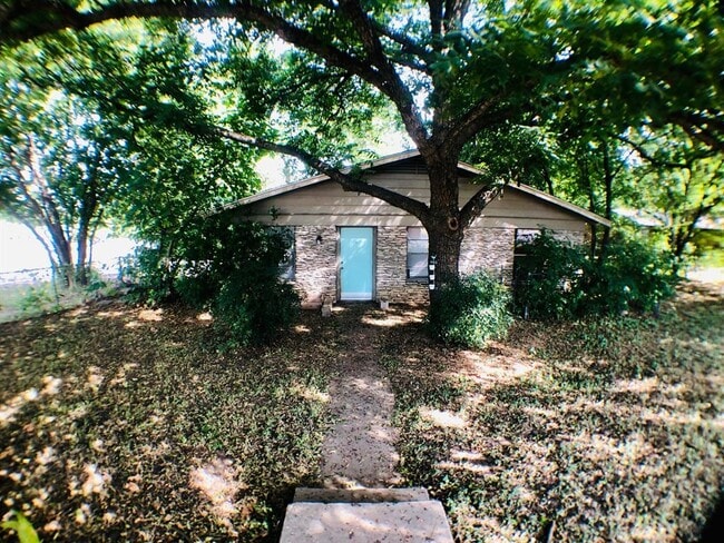 property at 603 E Oltorf St